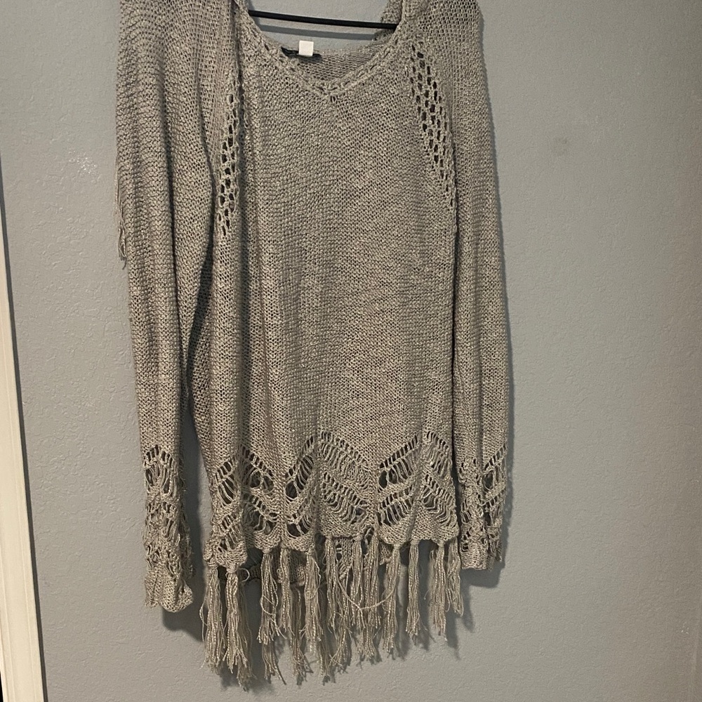 VENUS Gray Knit Sweater with Fringe